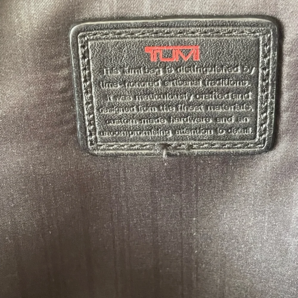 TUMI Black Leather Expandable Laptop Briefcase